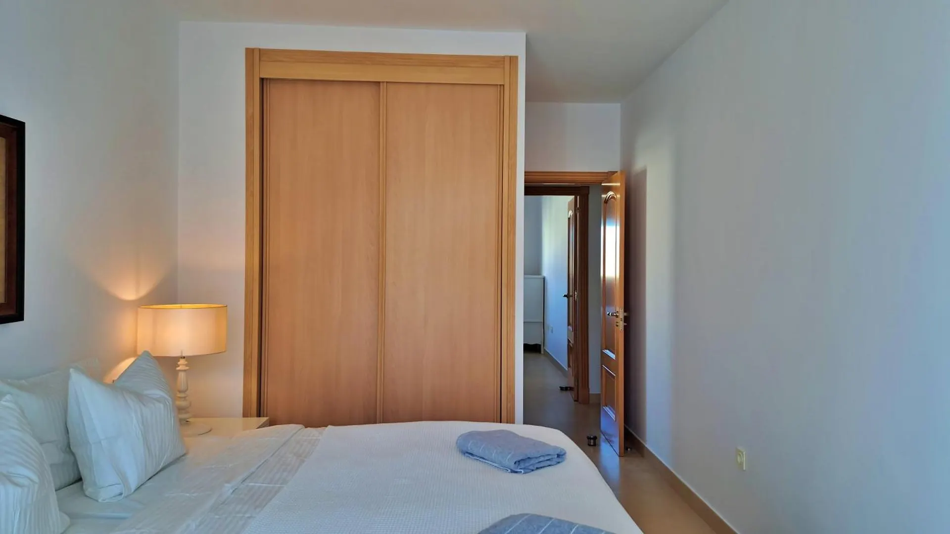 Daire Apartamento Baviera Golf Velez Malaga İspanya